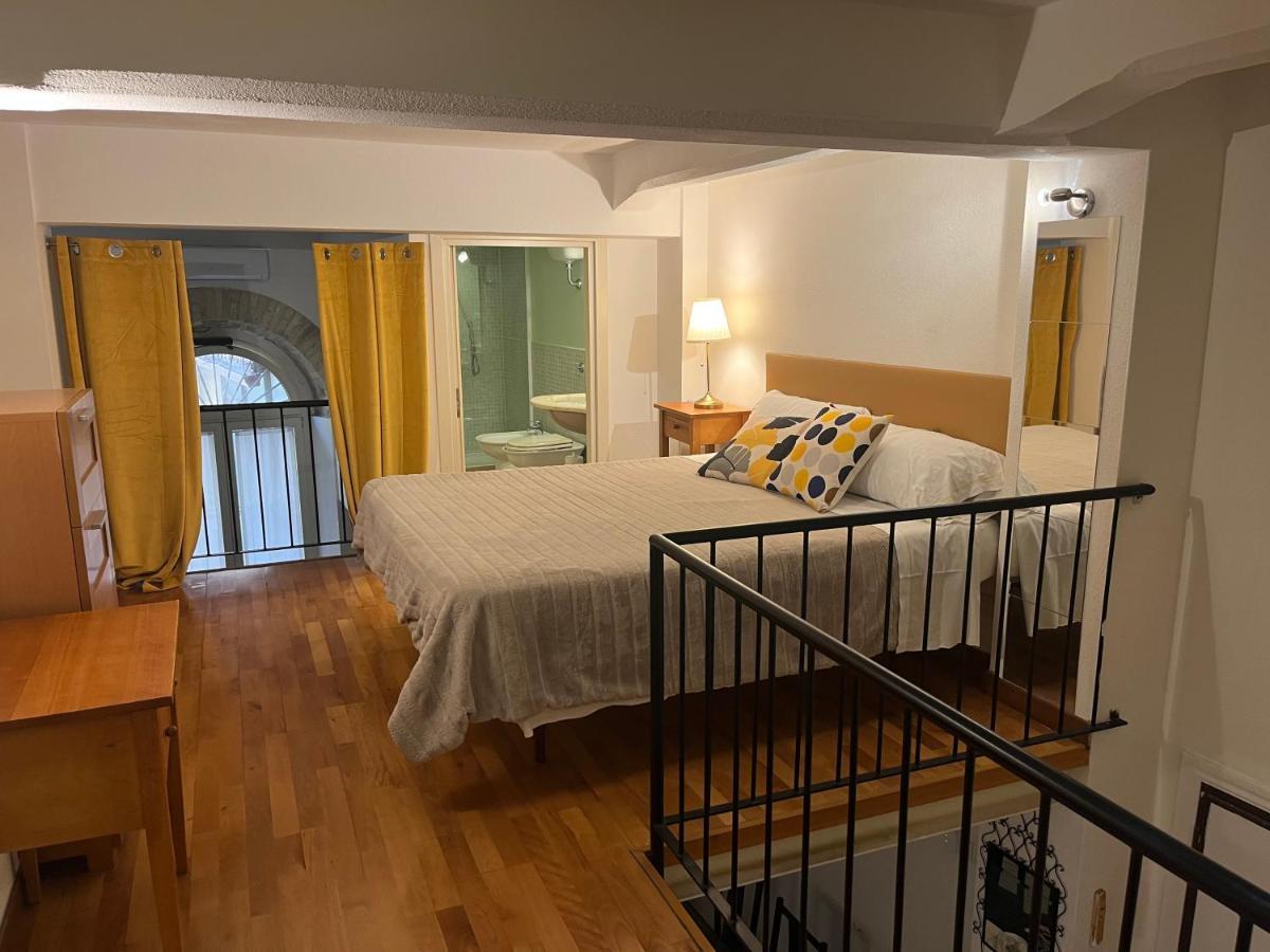 Casa Vacanza Al Bastione Di Saint Remy Apartment Каляри Екстериор снимка